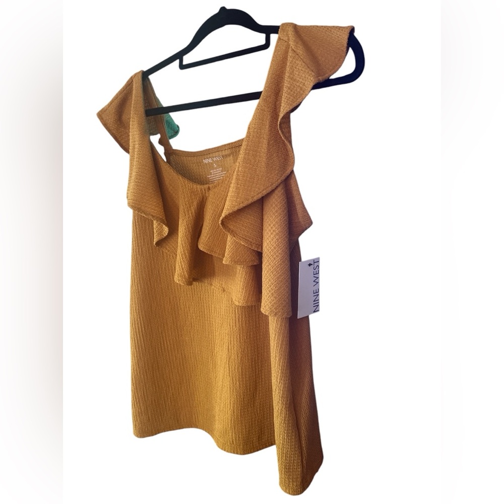 Nine West Women’s Sleeveless top